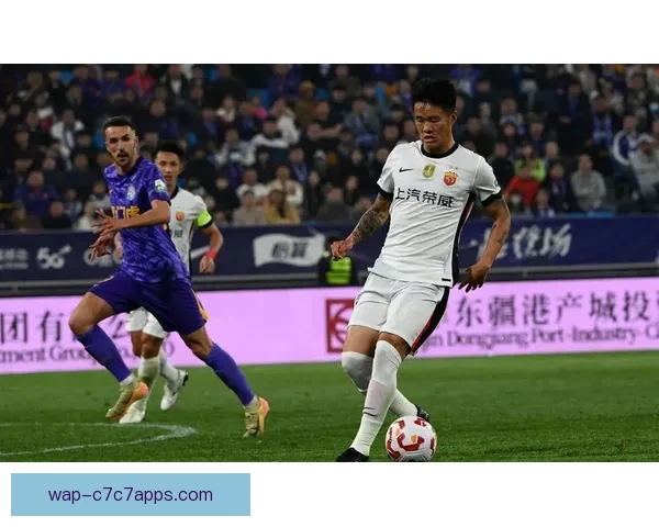 官方大连英博签下海港后卫李昂