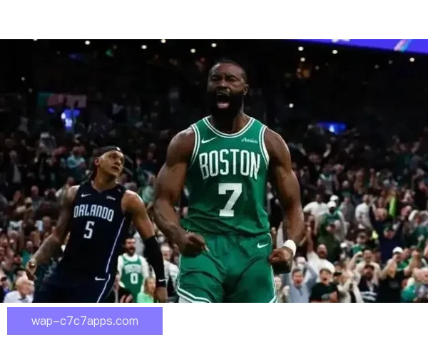 活塞险胜绿军14助布朗失绝杀